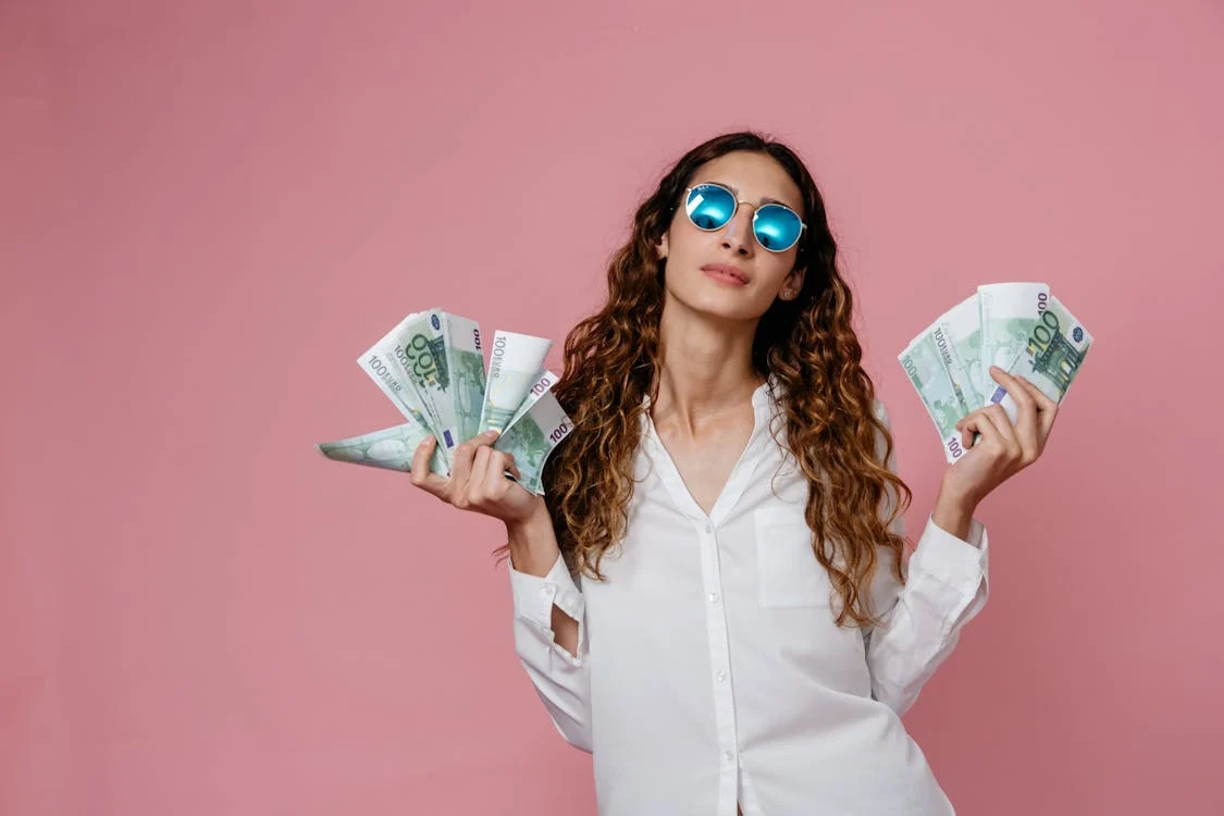Wie viel muss man als Freelancer verdienen, um über die Runden zu kommen